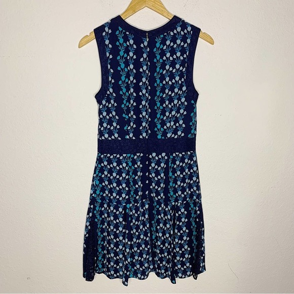 Draper James Meadow Vines Lace Fit & Flare Dress in Nassau Navy Size 4 $285 - Picture 7 of 10
